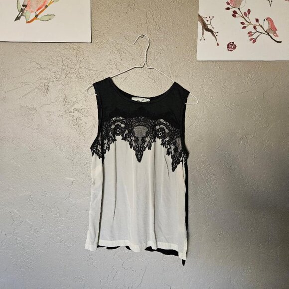 Search For Sanity Sleeveless 100% Silk and Lace Top Off-White and Black - Picture 1 of 4